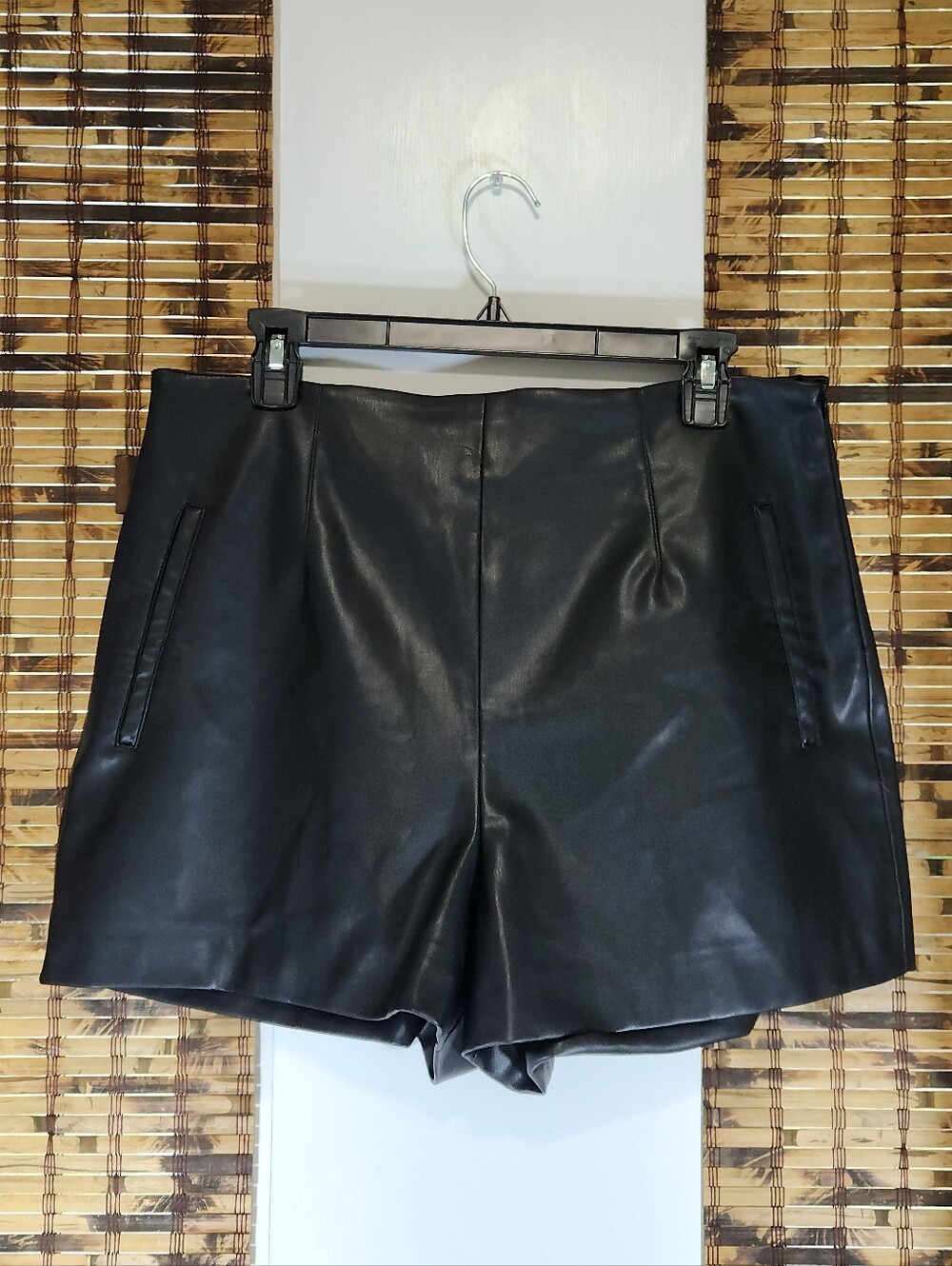 Zara Black Faux Leather High-Waisted Tailored Shorts Size XL